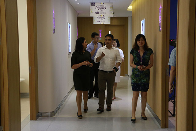 Mrs.Charlotte Ungerth Fastmarken参观上海美莱